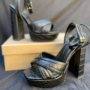 Black Aldo Platform Heel